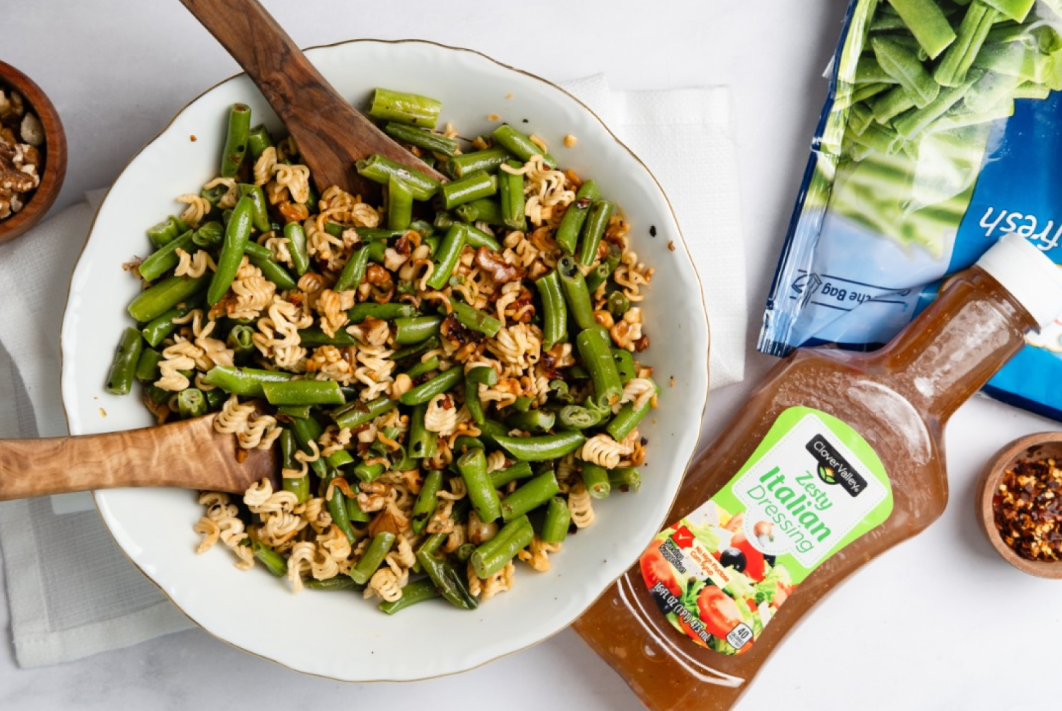 Green Beats with Crunchy Ramen Topping